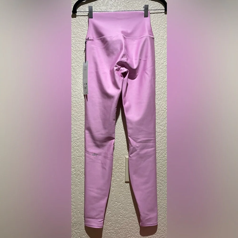 Alo Yoga NWT High Waist Airlift Leggings Candy Heart Pink Size M